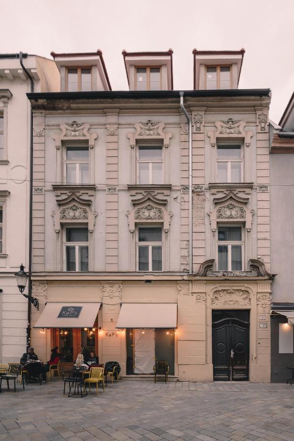 Skau Family Venturska Apartamento Bratislava Exterior foto